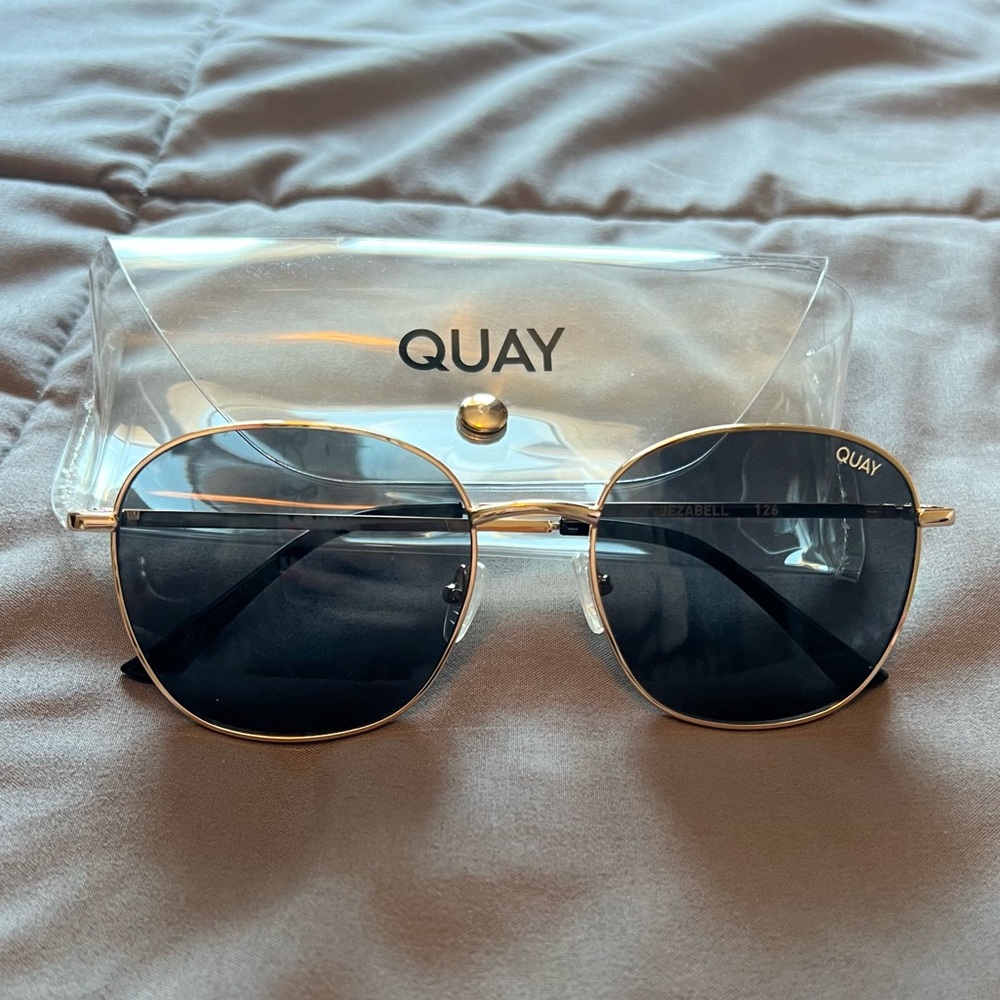Quay jezabell sunglasses